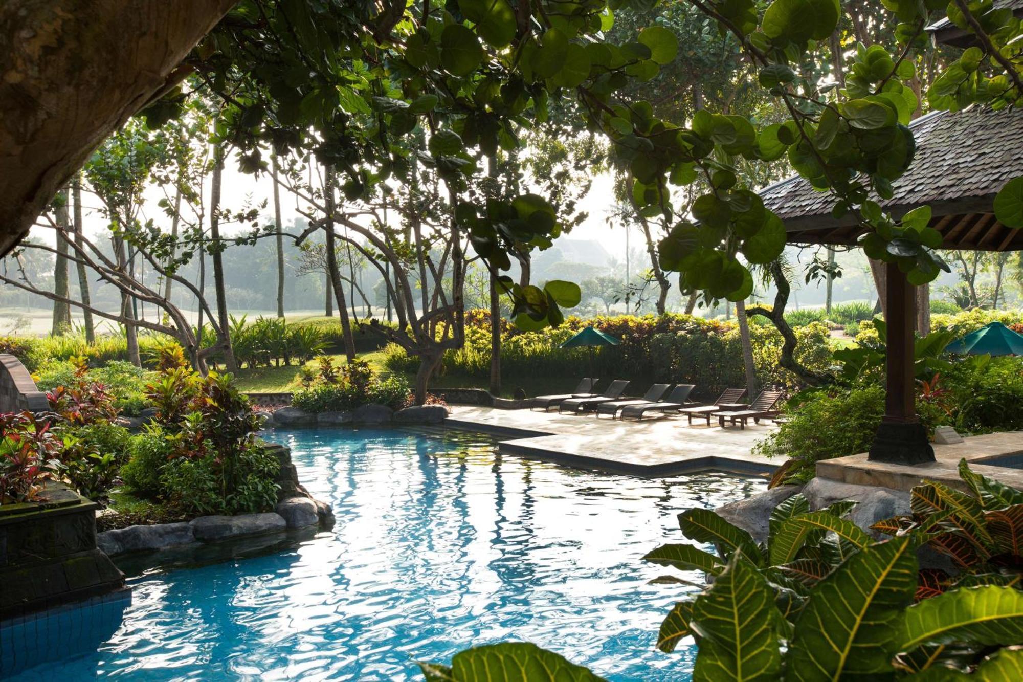 Готель Hyatt Regency Yogyakarta Селеман Екстер'єр фото The pool at the Four Seasons Hotel, Kuala Lumpur