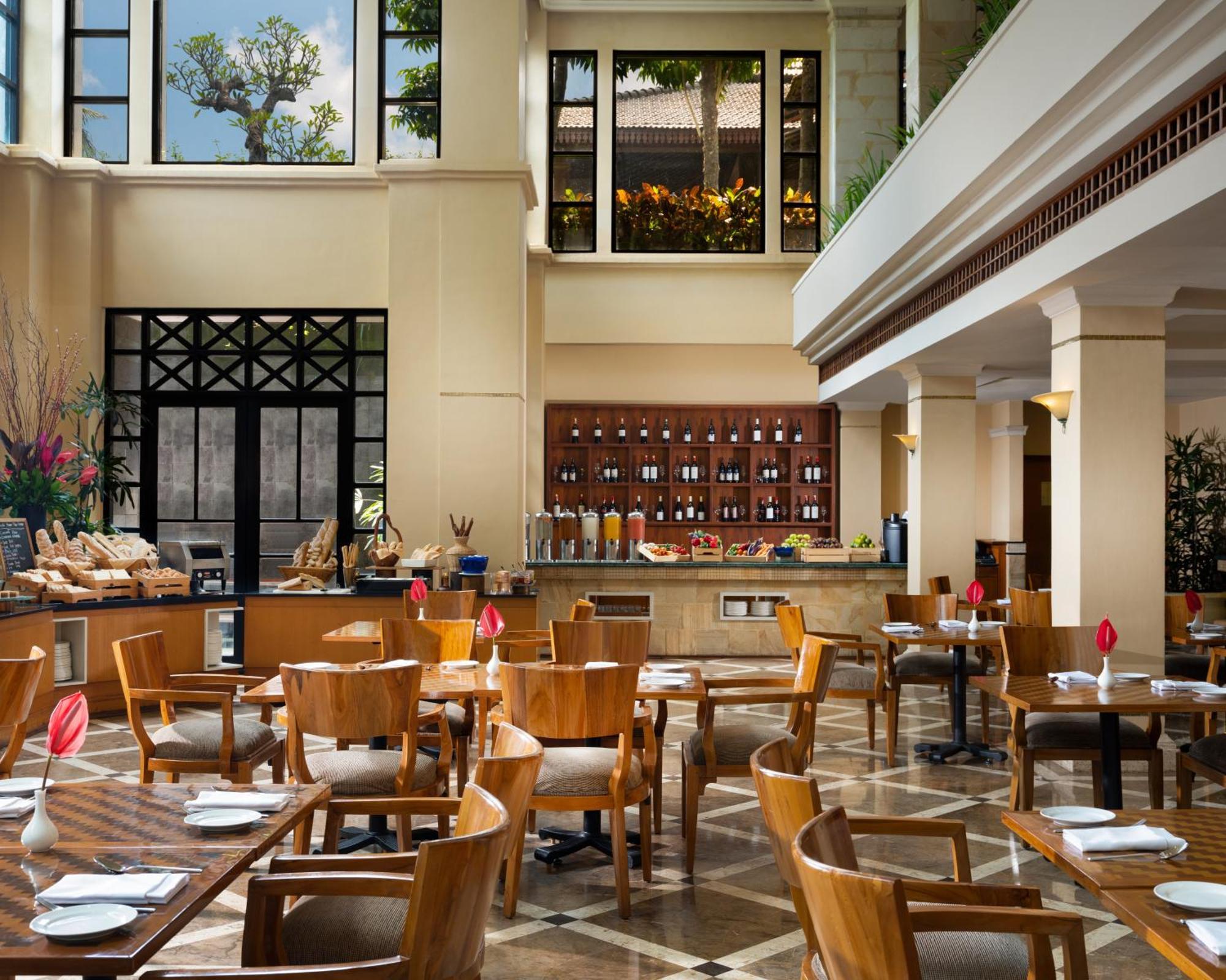 Готель Hyatt Regency Yogyakarta Селеман Екстер'єр фото The restaurant