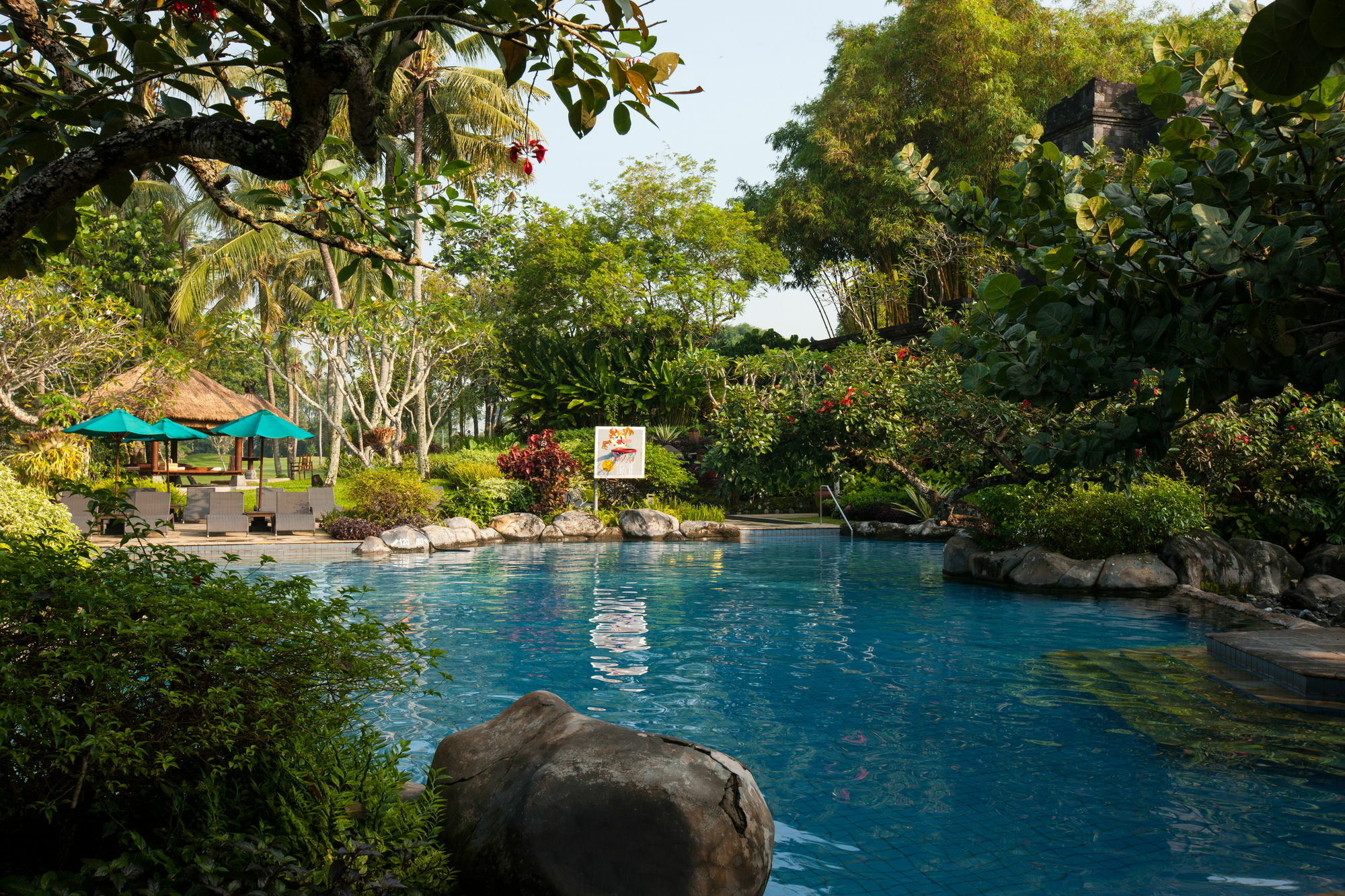 Готель Hyatt Regency Yogyakarta Селеман Екстер'єр фото The pool at the resort